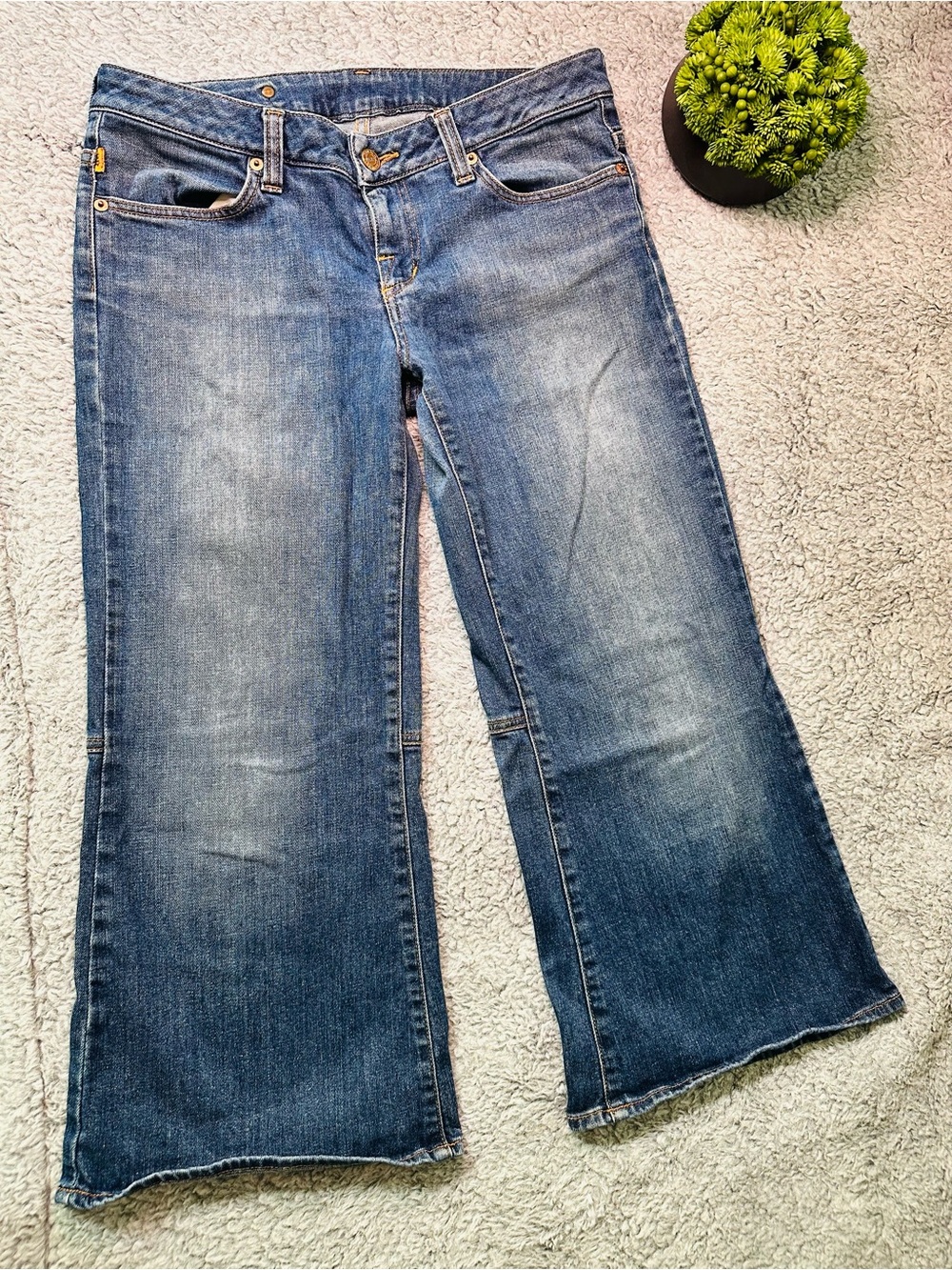 ✨👖 Y2K Wide Leg Flare Jeans Medium Wash Denim